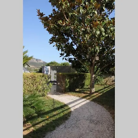 Lejlighed Aretis St *